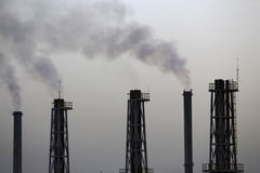 US renews waiver allowing Iraq to buy Iranian gas