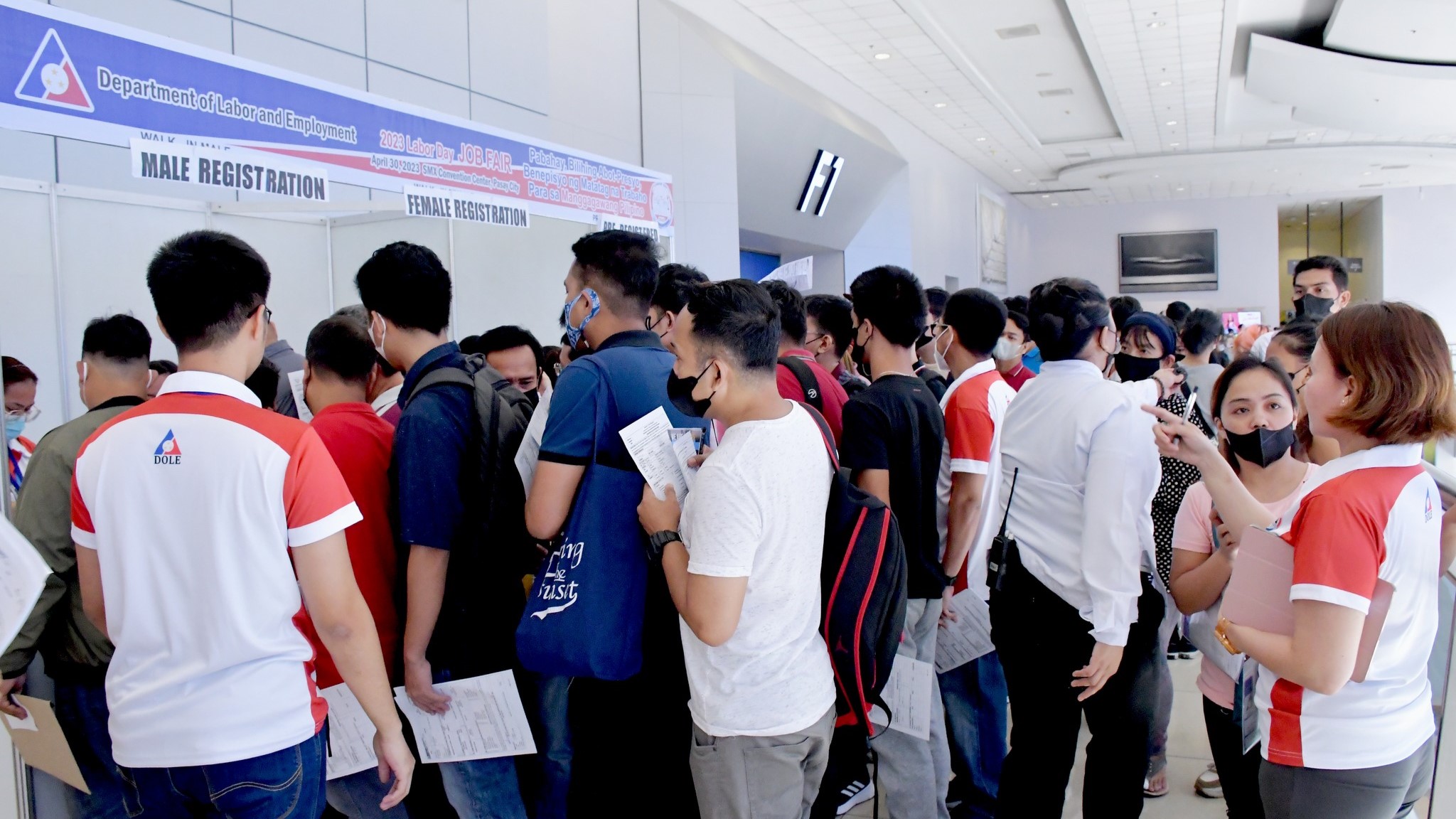 DOLE reminds employers on employees' holiday pay