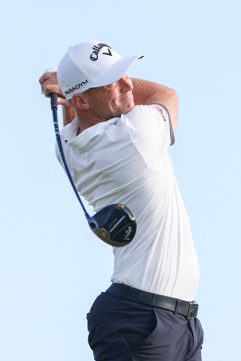 Noren shows way at Bermuda
