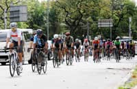 FILE PHOTO: A group of the cyclists going around the 2-kilometer Elliptical road at the Quezon City Circle on Sunday, 29 January 2023. | 📷 Analy Labor.