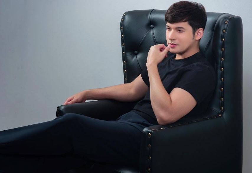 Christian Bables comforts much-bashed Anji Salvacion: ‘Please never give up on your craft’