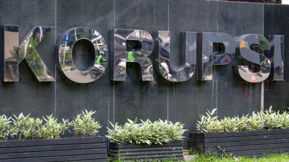 Indonesia’s anti-graft chairman faces corruption case