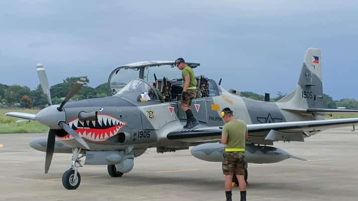 Fierce On the ground or air, the Philippine Air Force’s Super Tucano strikes a menacing mien as the ‘gold standard’ among turboprop light attack planes. It shines doing close air support for ground forces, and excels in reconnaissance. Still, it is vulnerable to surface-to-air missiles and even the most rudimentary jet fighter. | PHOTOGRAPH COURTESY OF PAF