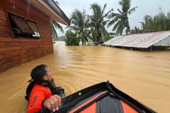 One dead, over 43,000 displaced in Philippine floods