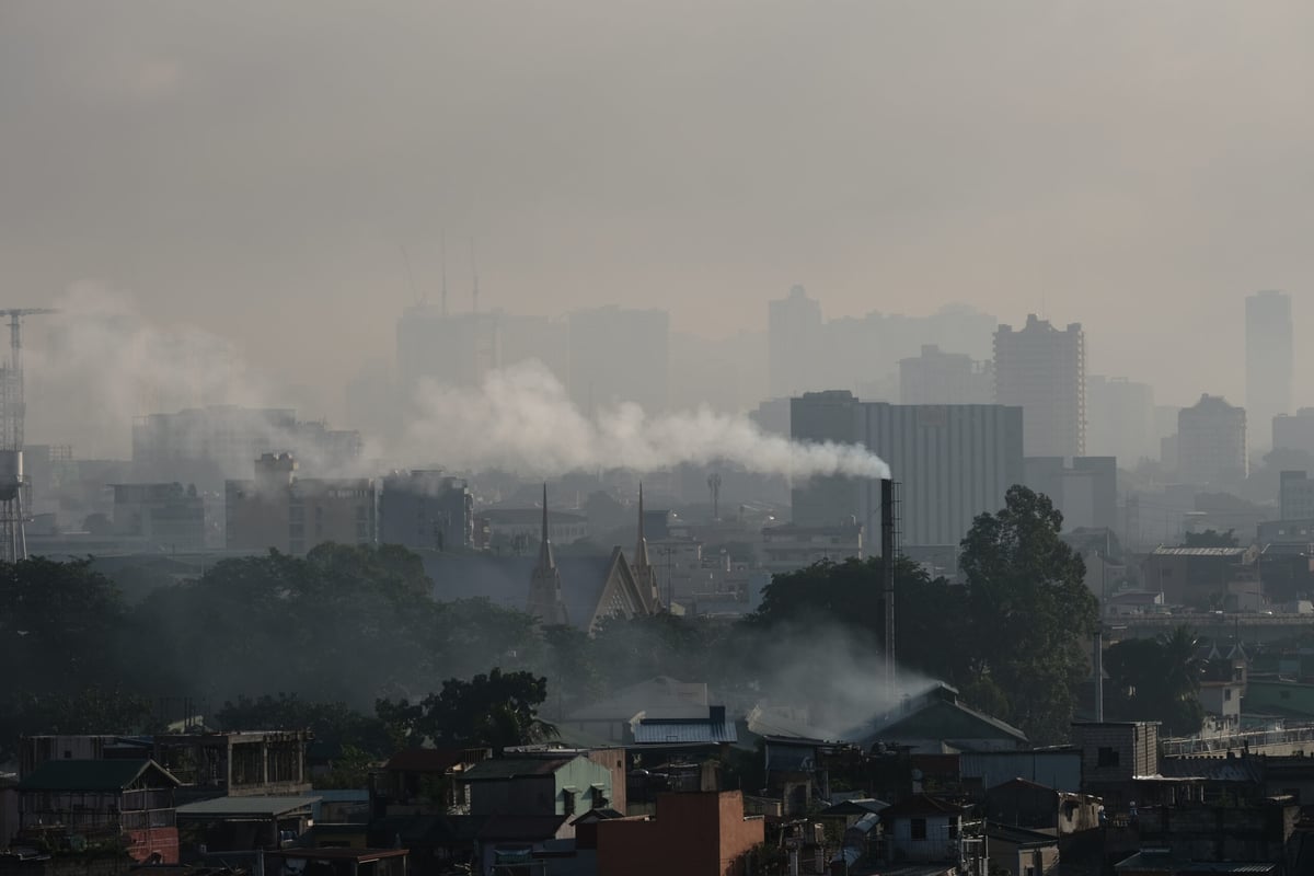 Heat, disease, air pollution: How climate change impacts health
