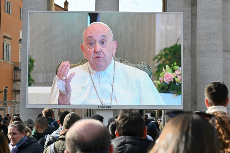 Due to his condition at the weekend, Francis recited the traditional Angelus prayer on Sunday from his residence rather than overlooking St Peter's Square. (Alberto PIZZOLI / AFP)