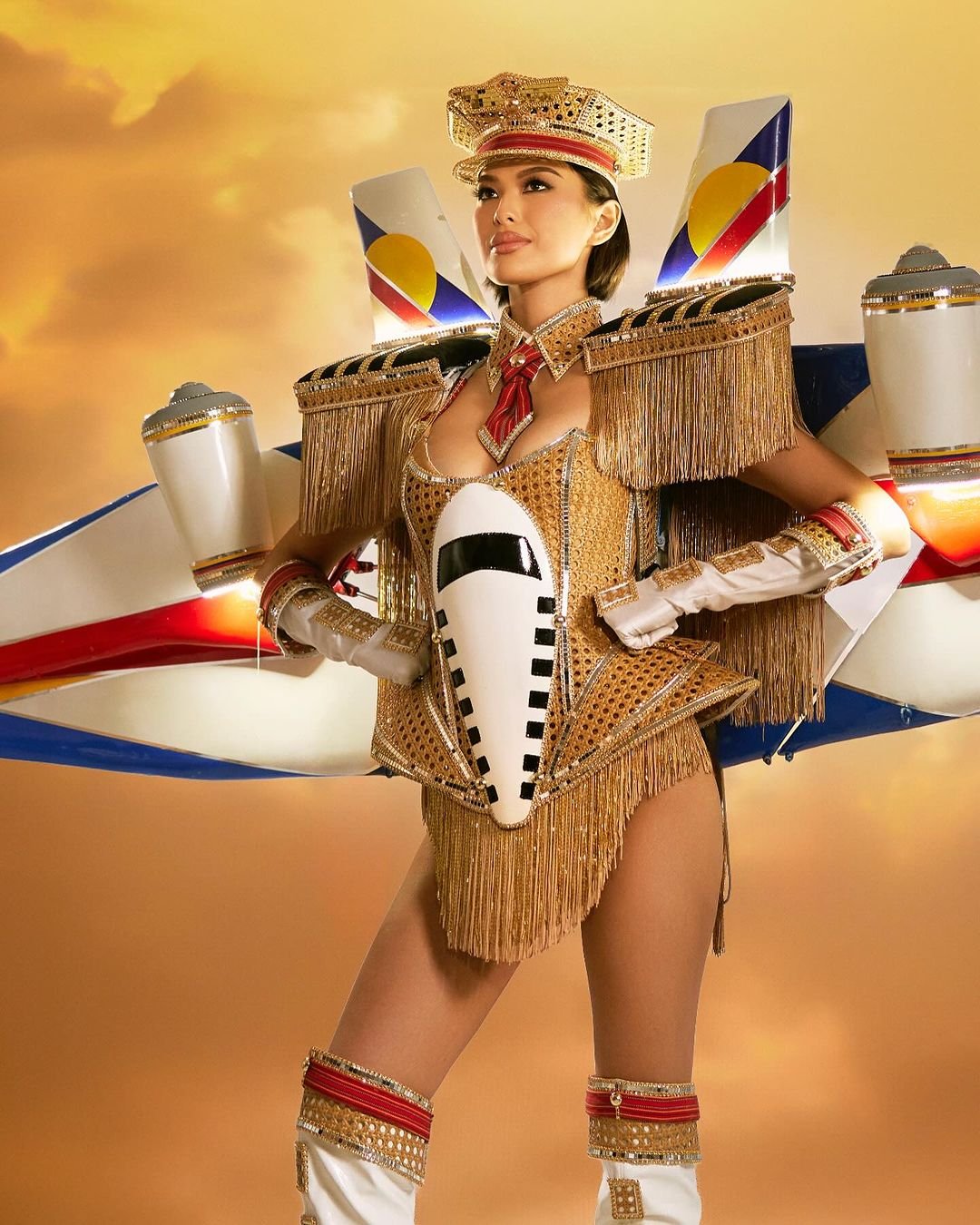 Michelle Dee lands National Costume award