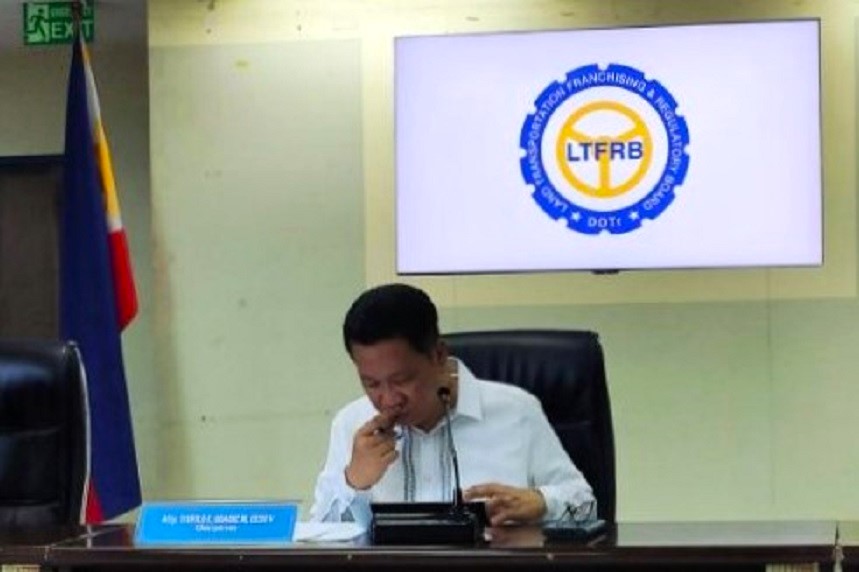 Suspended LTFRB chief back to post