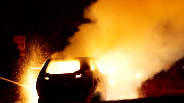 Fiery car crash at U.S.-Canada border checkpoint kills 2