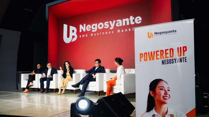 From left: Jaypee Soliman, Business Banking head, UnionBank; Mr. Jorge Wieneke, Creative Serial Entrepreneur, founder of Kalye Negosyo and Association of Filipino Franchisers Inc.; Nene Tamayo-Plamio, Seasoned Entrepreneur of NENE Prime Foods; Josiah Go, marketing Guru and Top Awarded Business Educator in the Philippines; and Lia Cruz, host and moderator of the event. | photograph courtesy of UnionBank
