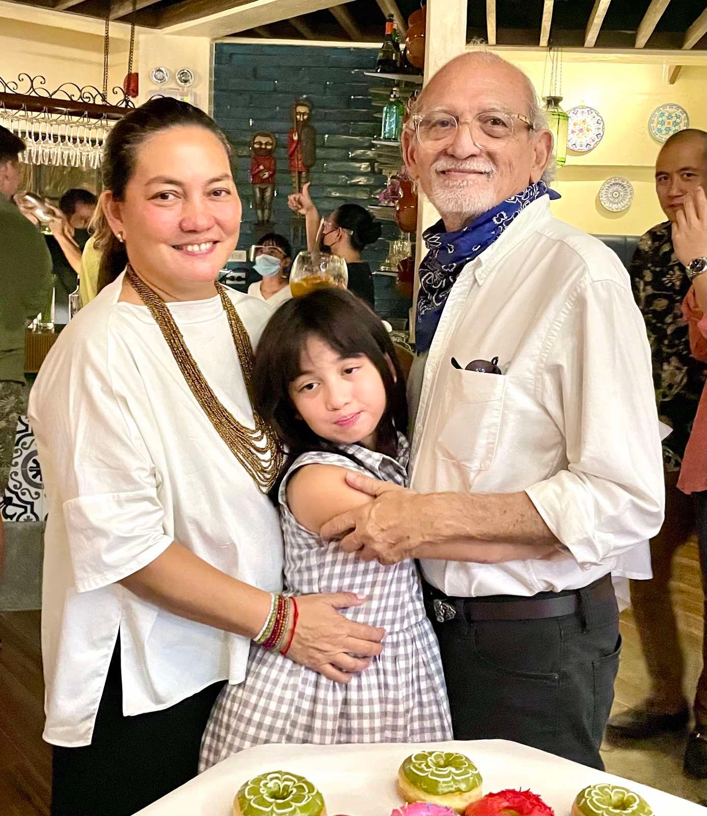 DOS Mestizos’ chef-patron Jose Carlos ‘Binggoy’ Remedios with wife Nina Bustamante and their daughter Chabeli.
