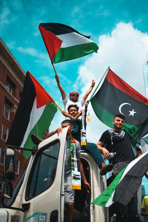 Gazans distrust Hamas, rare survey says