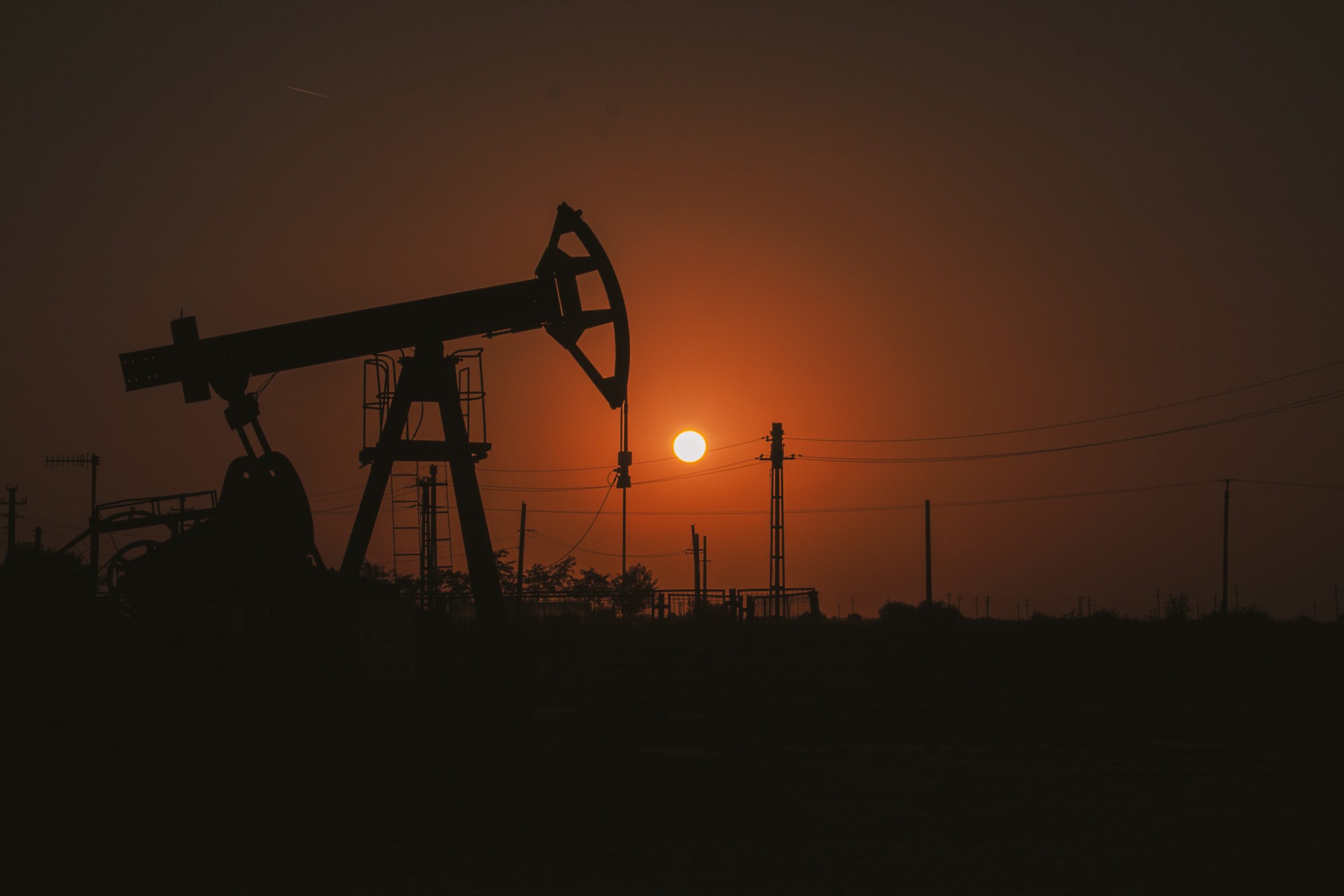 Oil prices surge following Red Sea attacks