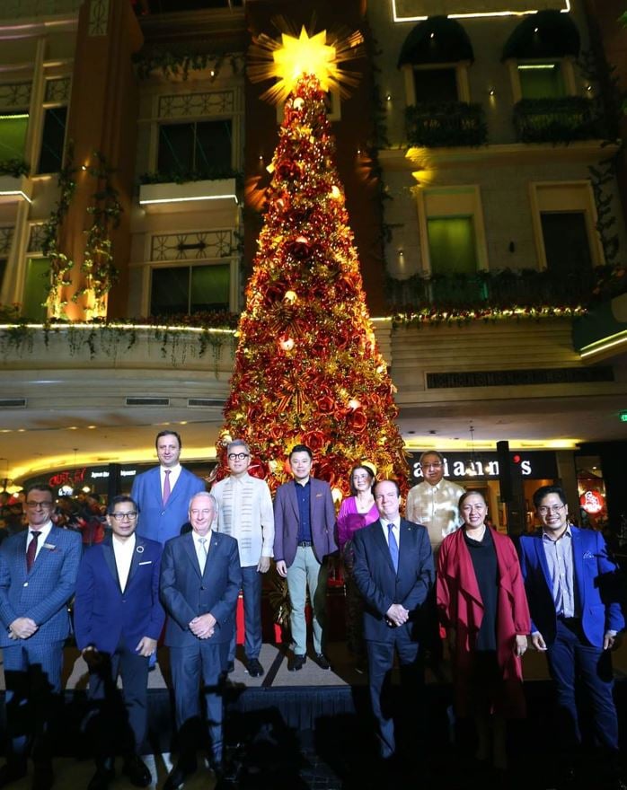 Distinguished personalities, executives and key representatives from Newport World Resorts' international hotel brands at the Newport Christmas lighting.(PHOTOGRAPHS COURTESY OF NEWPORT WORLD RESORTS)