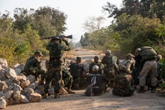 Rebels capture Myanmar border gate