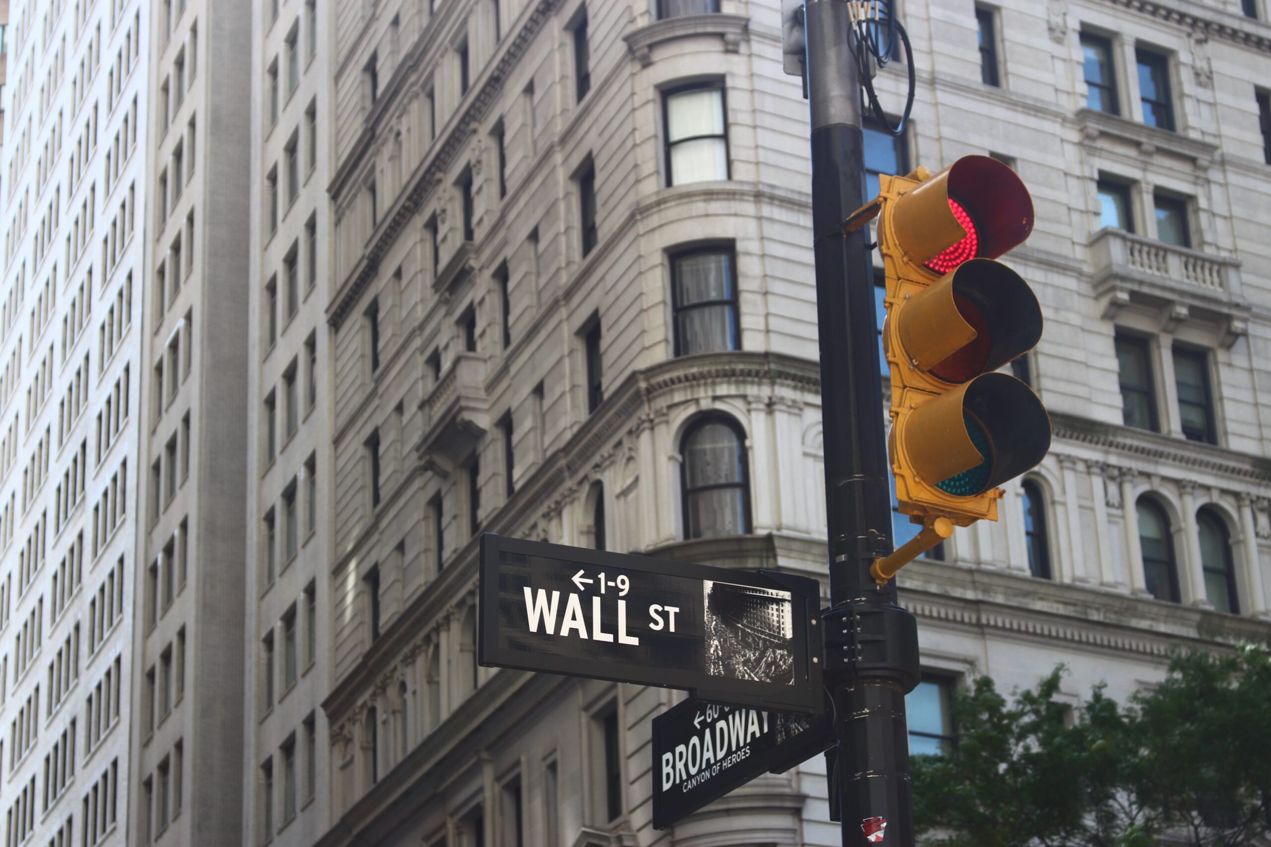 European, US stock markets climb as bets build on rate cuts
