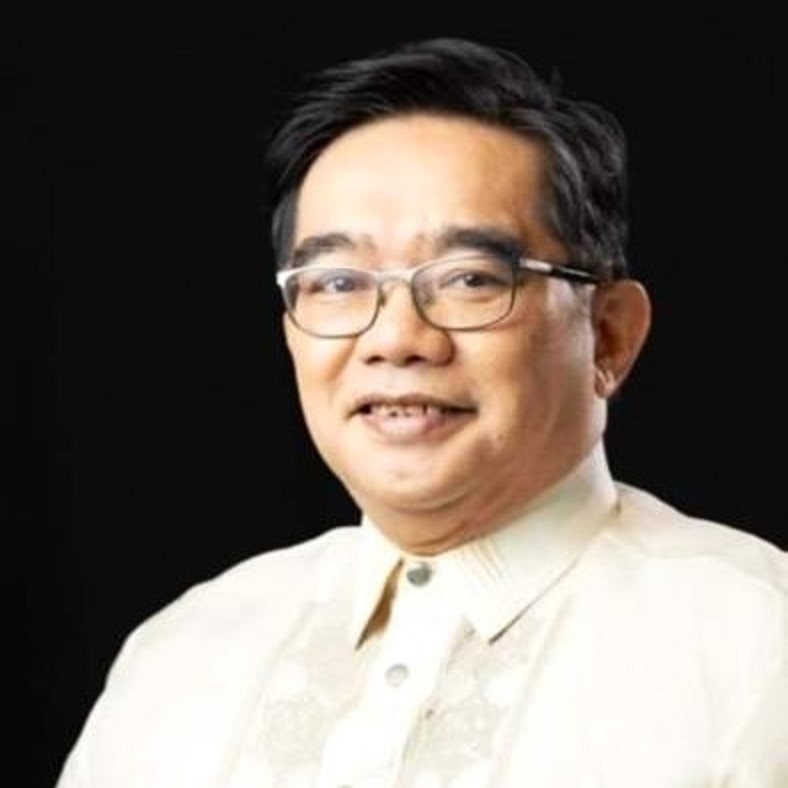 Dennis Marasigan – The artistic director’s path to success