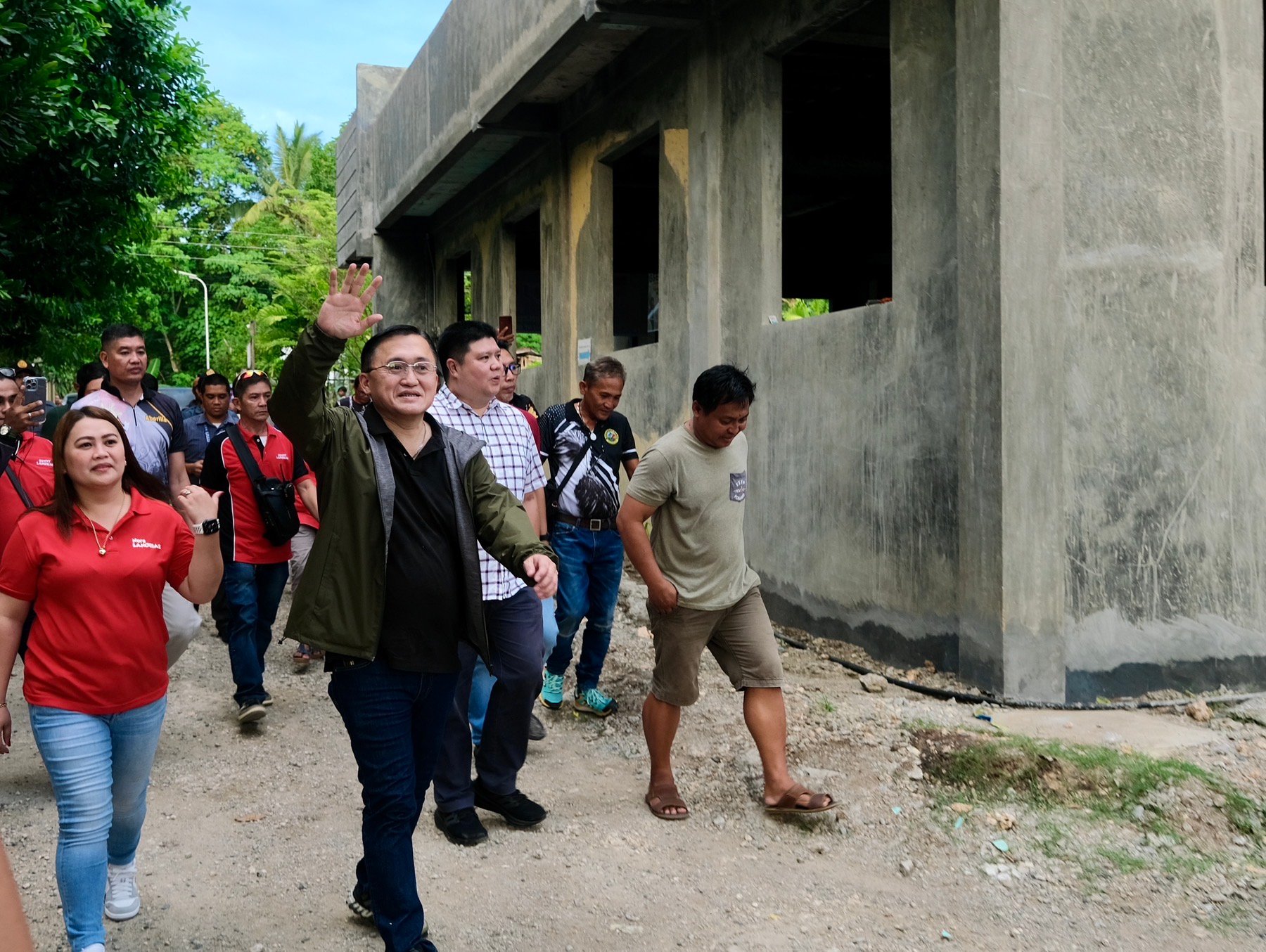 Bong Go inspects new multi-purpose building in Samal, Davao del Norte