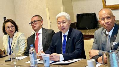 From L to R: Philippine Senior Trade Representative May Niña Celynne Layug, Chairman & CEO of EMS Group Perry Ferrer, DTI Secretary Fred Pascual, and SEIPI President Dan Lachica. (Photo by Raffy Ayeng)