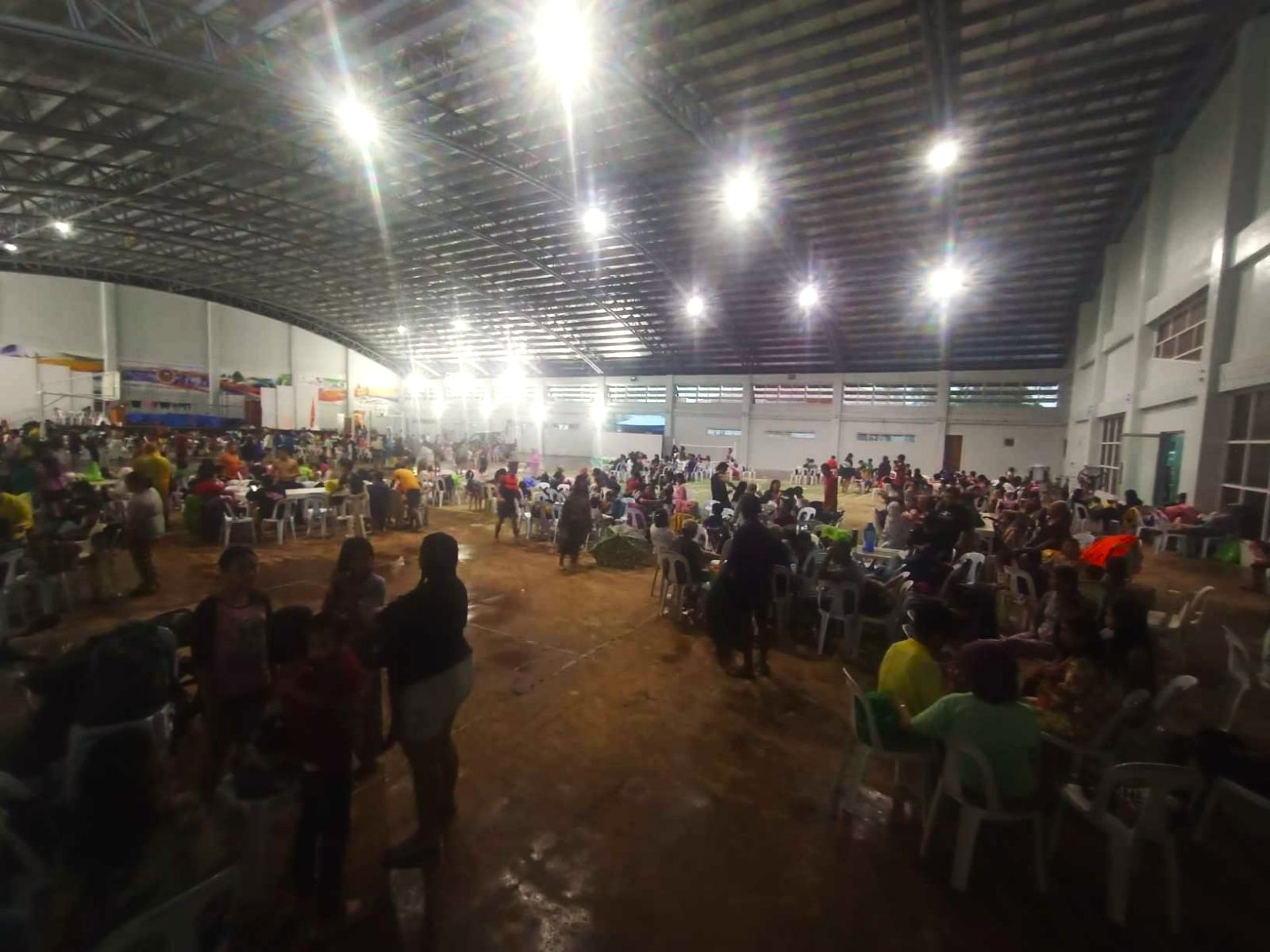 Shear line sends thousands to evacuation centers in Samar
