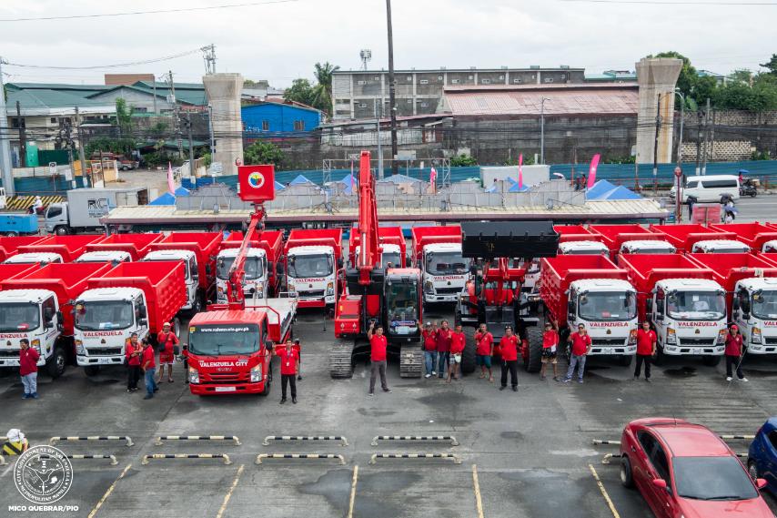Valenzuela acquires new dump trucks