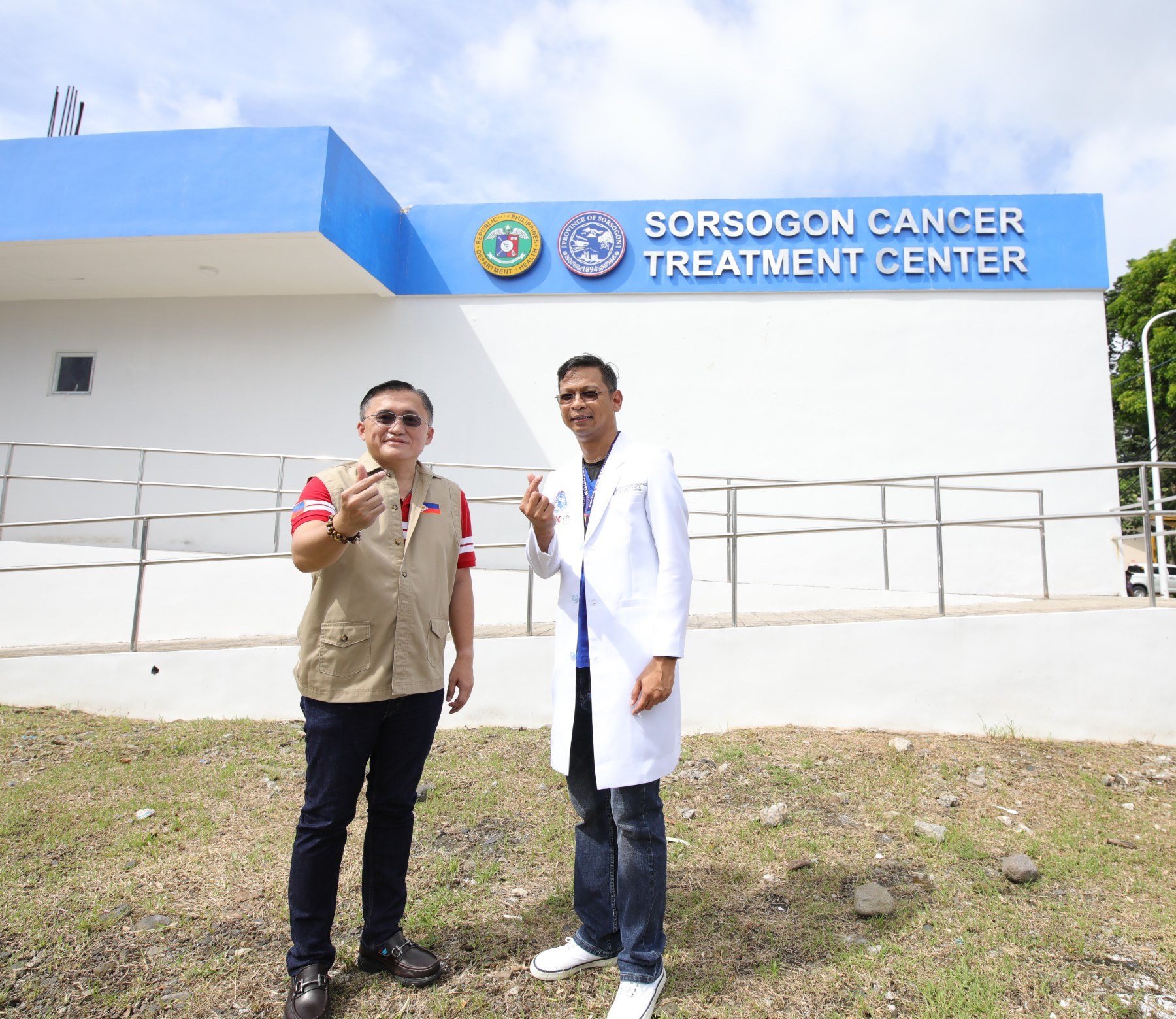 Bong Go inspects health infra projects in Sorsogon
