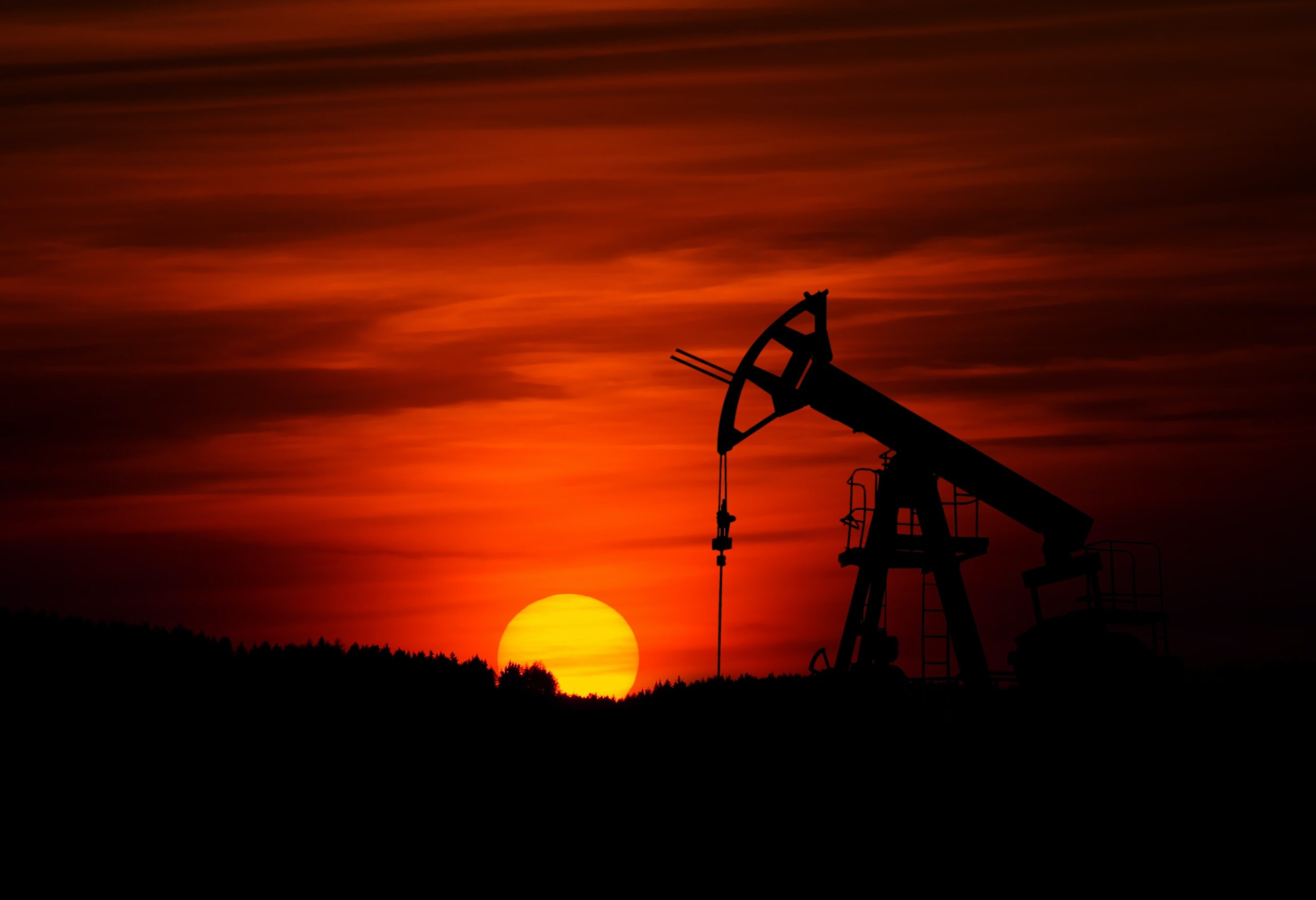 Hundreds of new oil and gas projects approved despite climate crisis