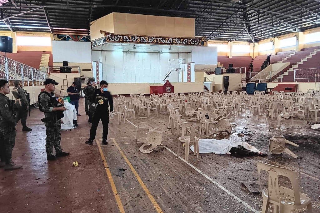 Philippines names pro-Islamic State militants in Catholic mass bombing