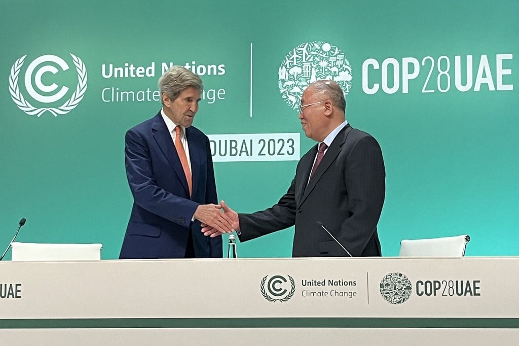 In rare display, US-China friendship carries climate summit