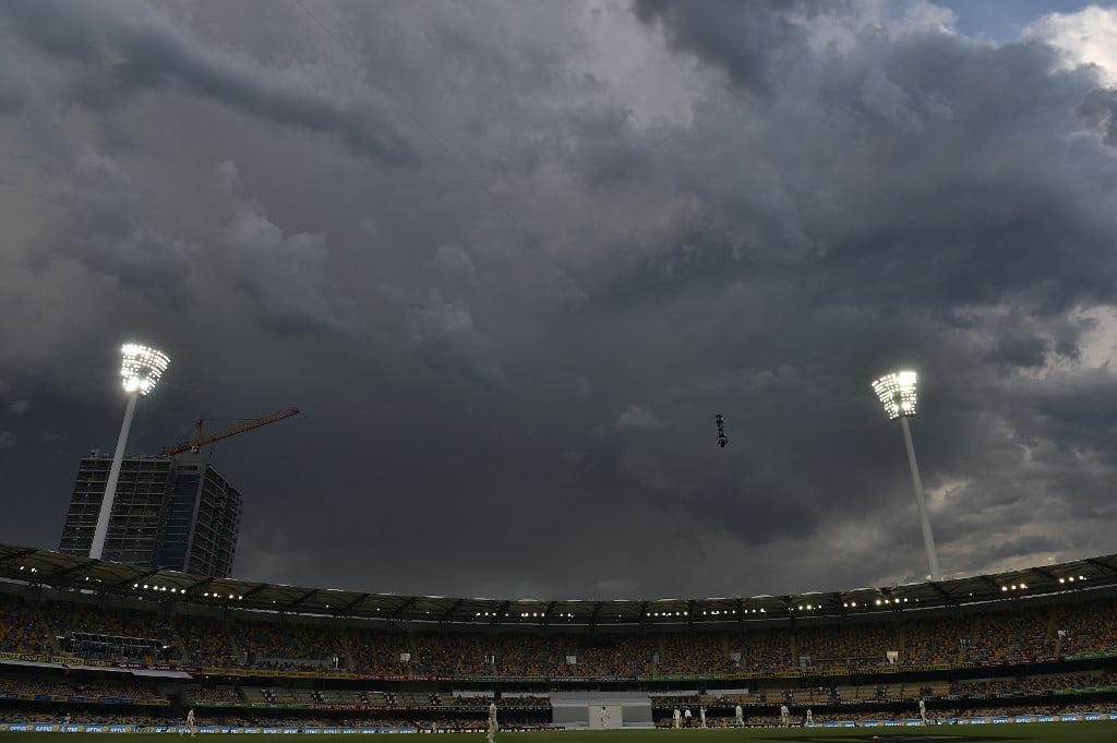 Australia storm cuts power to 110,000 homes, kills one