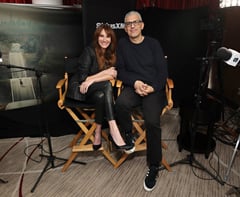Julia Roberts wants cheeseburgers and booze at the apocalypse