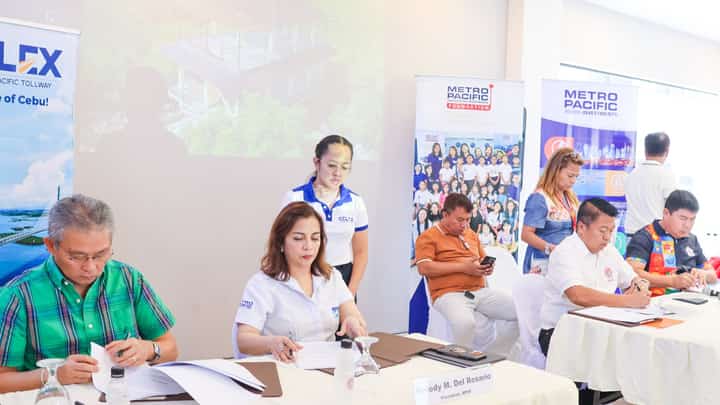 (Photo from Cebu-Cordova Link Expressway / Facebook)