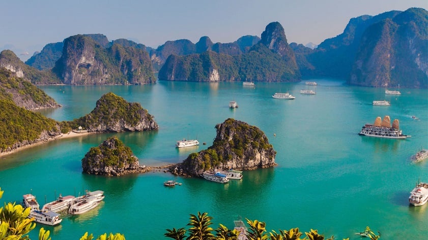 The UNESCO site is one of Vietnam's most popular tourist destinations, with more than seven million people visiting its blue-green waters and rainforest-topped limestone islands last year. (Photo: vinpearl.com)