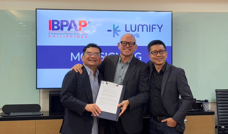 Lumify Work teams up with IBPAP in upskilling professionals