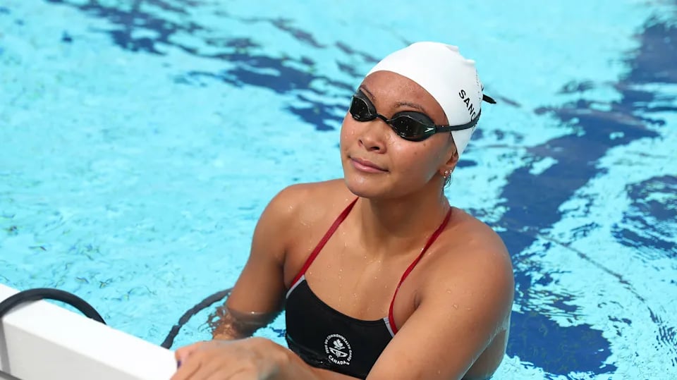 Sanchez makes Worlds semis