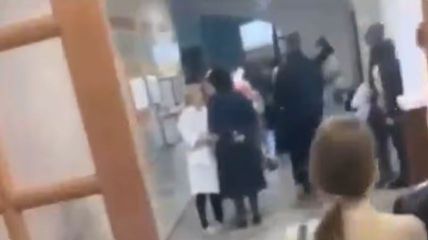 Russian 14-year-old girl shoots dead classmate and herself