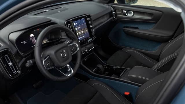 (Photograph courtesy of VOLVO PH) Interior of the C40 Recharge has been constructed without using any leather material, recognizing customer concerns over animal welfare issues in the leather industry and the environmental impacts of cattle farming.