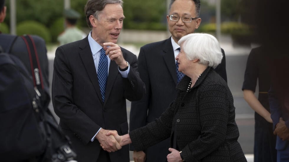 Shed role in economy, Yellen urges China