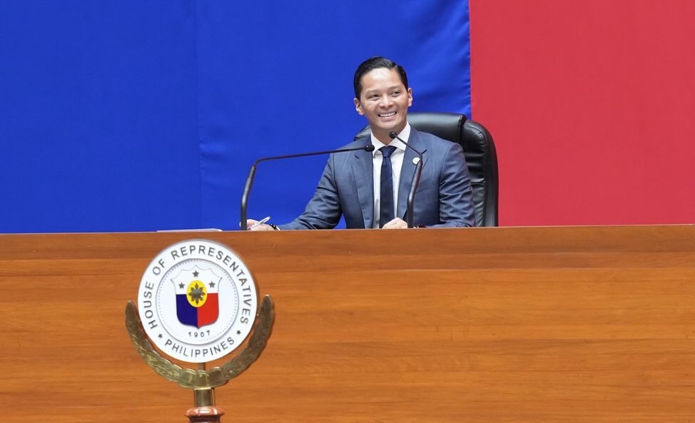 Cebuano solon eyes international airport