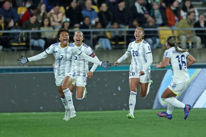 Filipinas rise to No. 38