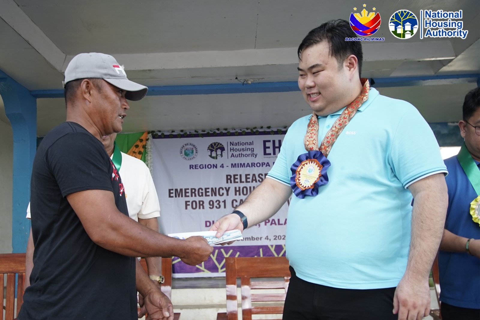 NHA distributes P30-M cash aid in Palawan
