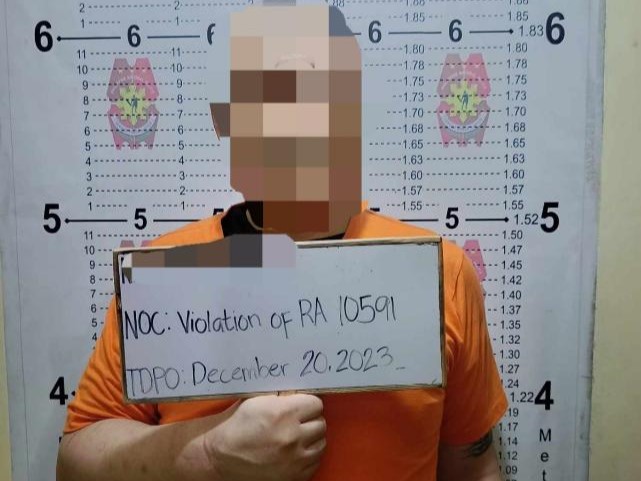 Chinese national nabbed for illegal possession of firearms
