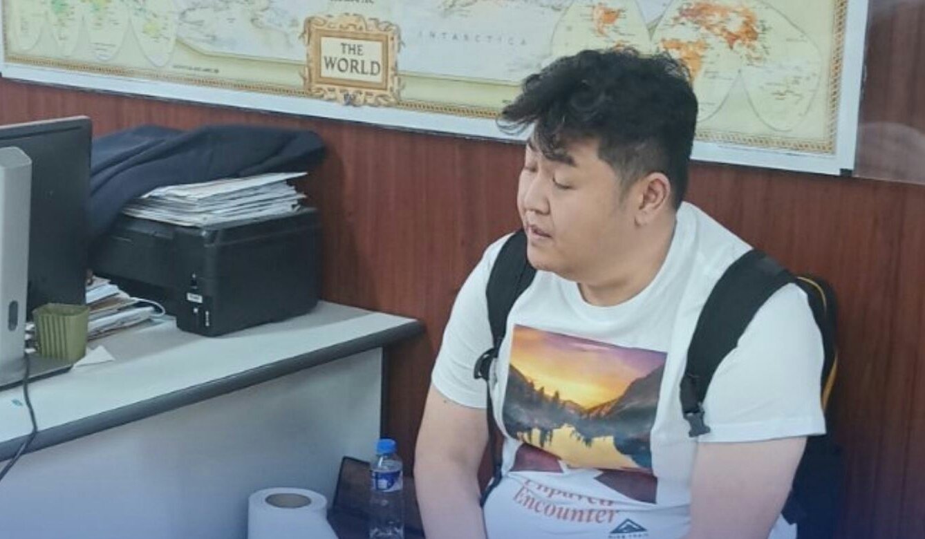 The South Korean fugitive Yoo Hoon, who has been wanted for a decade by the local authorities, was arrested at NAIA Terminal 1. Photo courtesy of the Bureau of Immigration.
