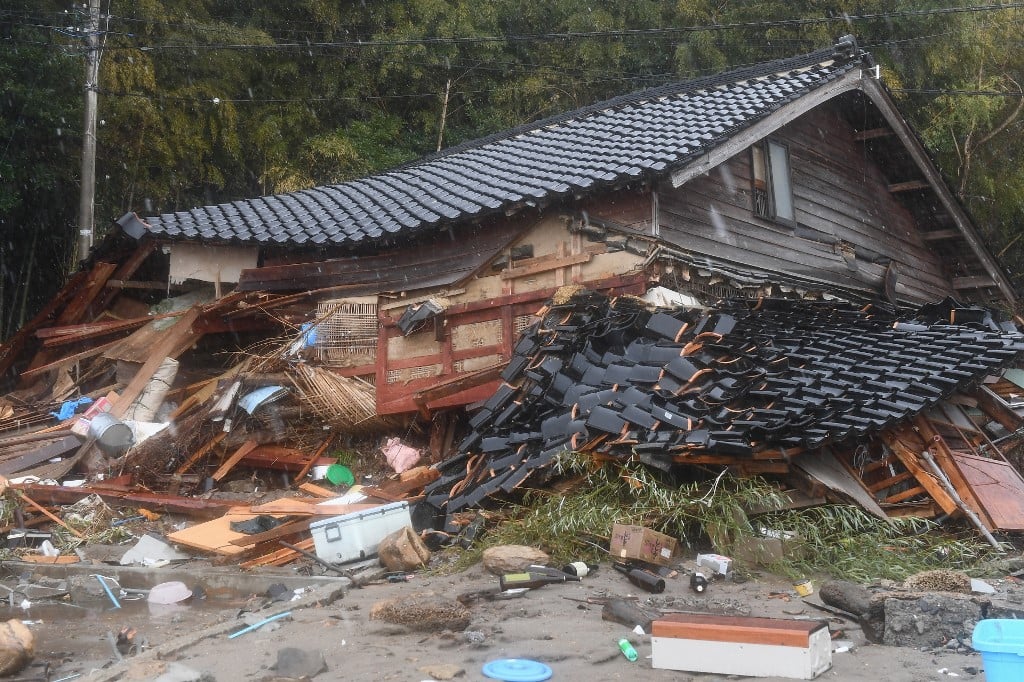 Woman in 90s pulled from rubble five days after Japan quake
