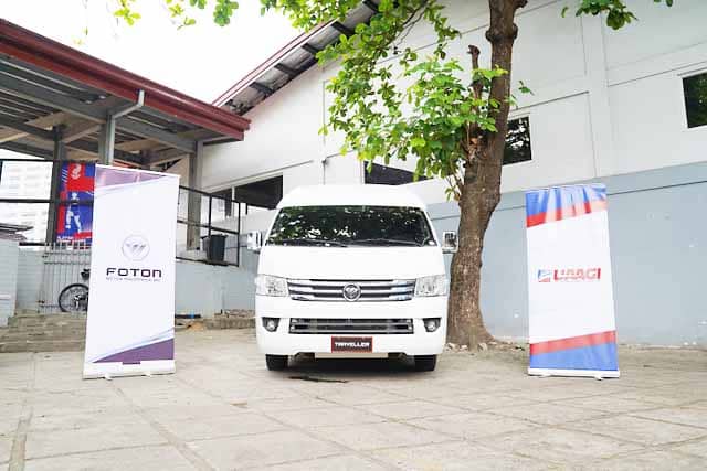 FOTON Traveller is a 16-seater van powered by a 2.8-liter Euro 4-compliant turbo-charged diesel engine.