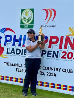 Quintanilla bags Ladies Open crown
