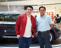 Wooing, wowing pizza fans with luxury cars