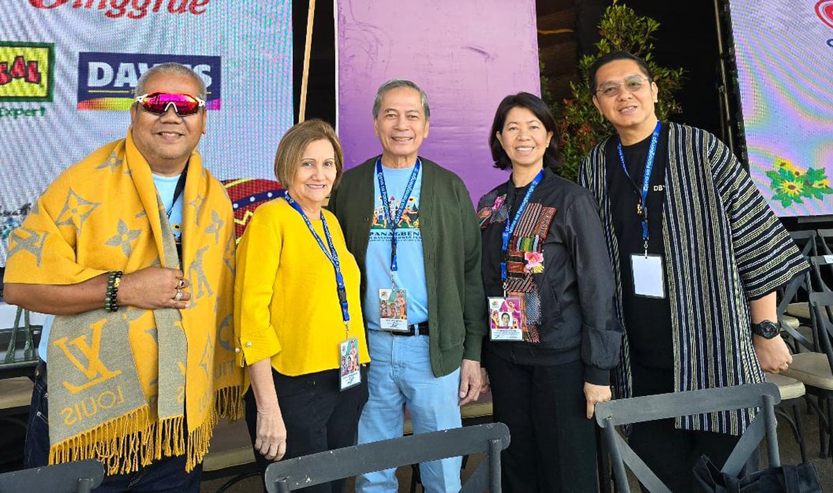 Floral delights and warm company at the Panagbenga