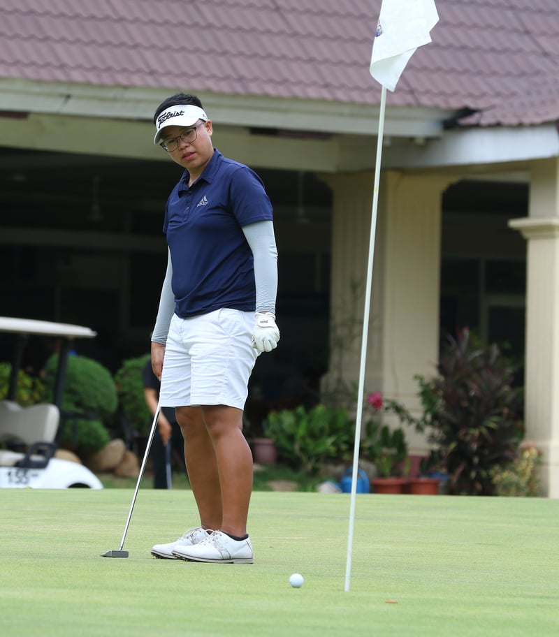 Late birdies power Ababa