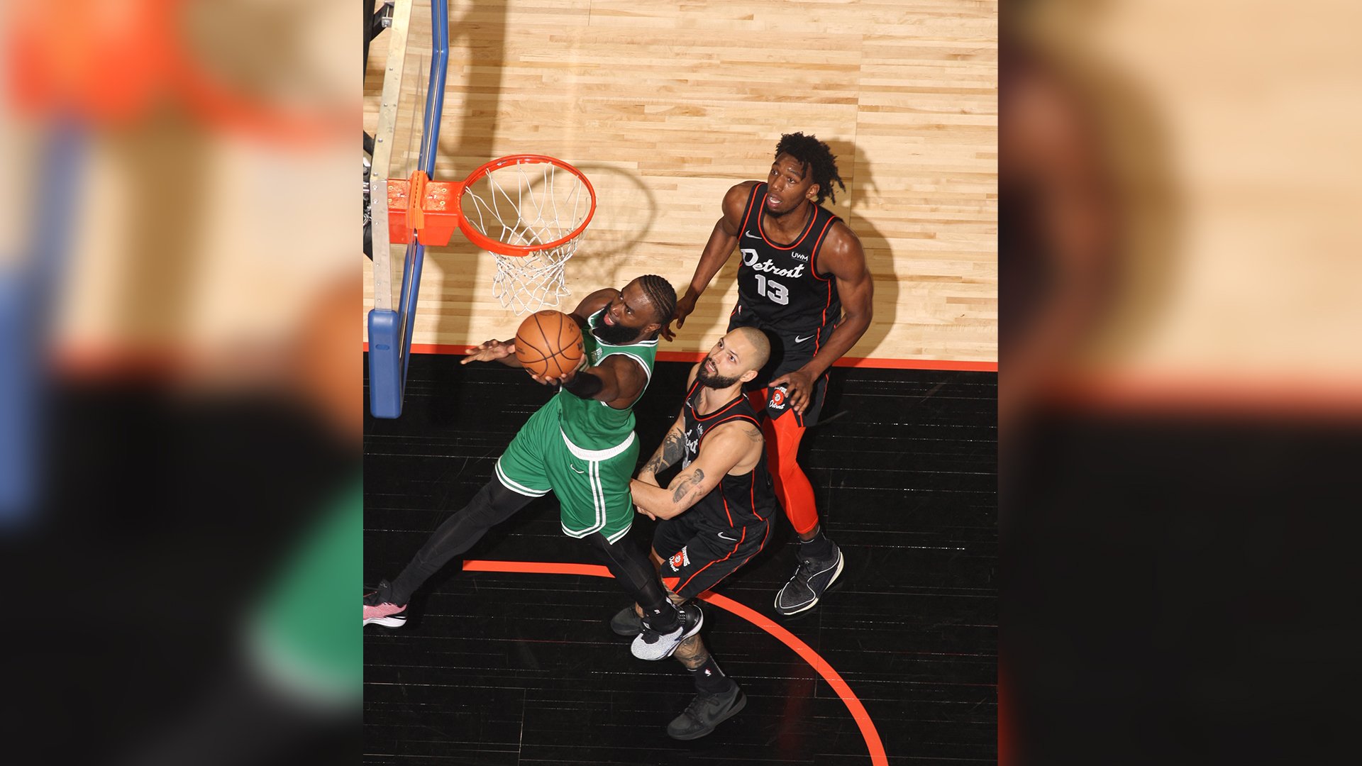 Celtics clobber Pistons